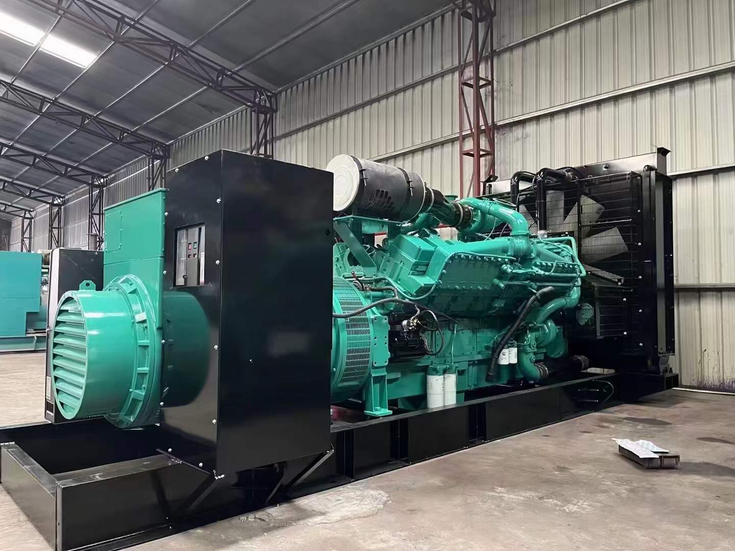 凉山如何降低 800kW 柴油发电机输出电流的波动？